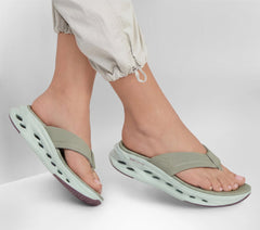 Skechers Max Cushioning Glide-Step Sandal - Audra