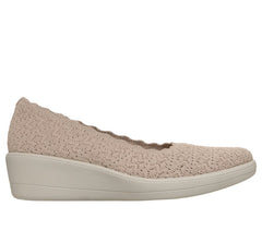 Skechers Relaxed Fit: Newport Wedge - Softly Stitched