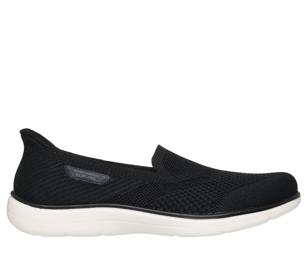 BLACK / WHITE,6.0,Medium