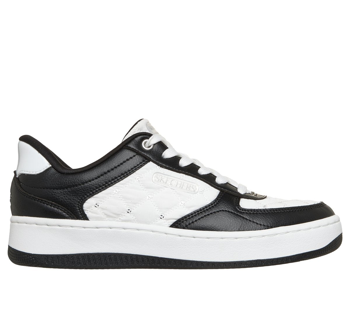 WHITE / BLACK,6.0,Medium