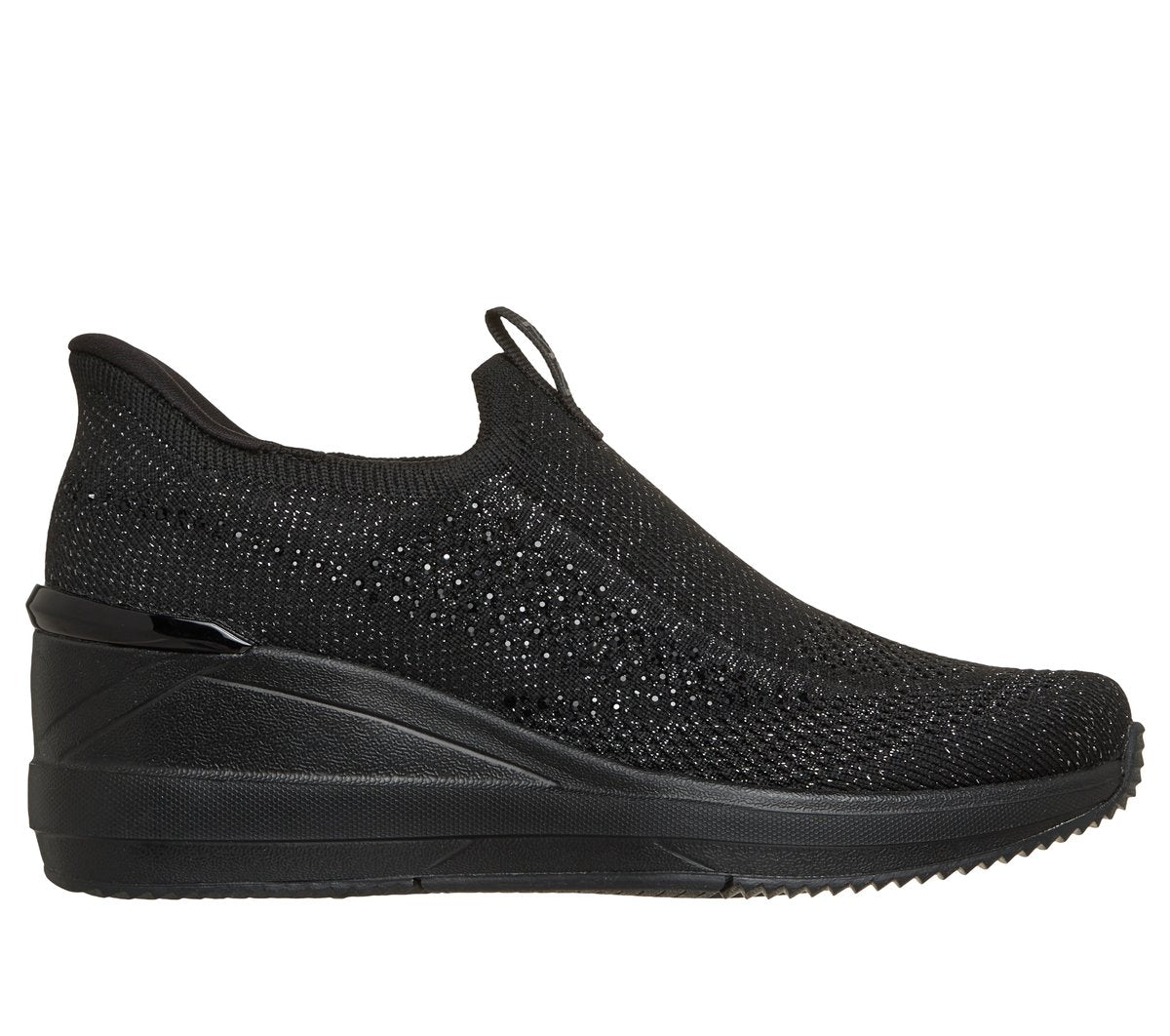 BLACK,7.0,Medium