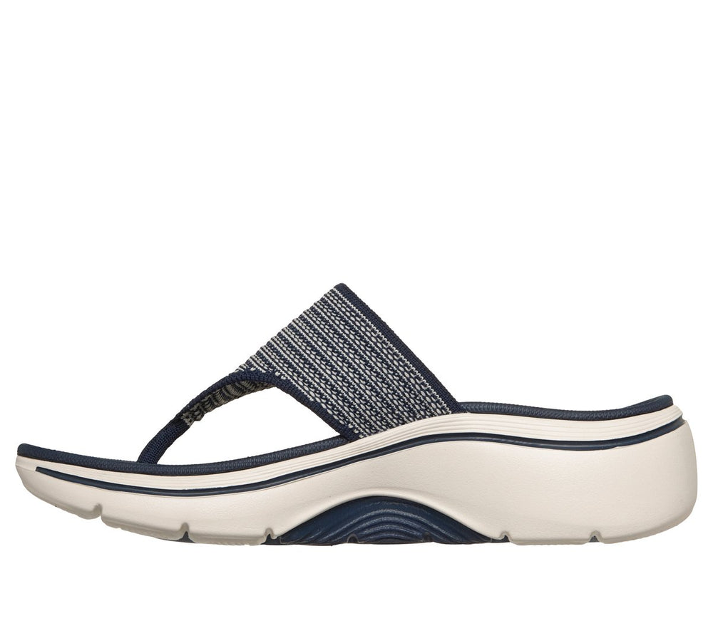 Skechers GO WALK Arch Fit 2.0 Sandal - Resort Day