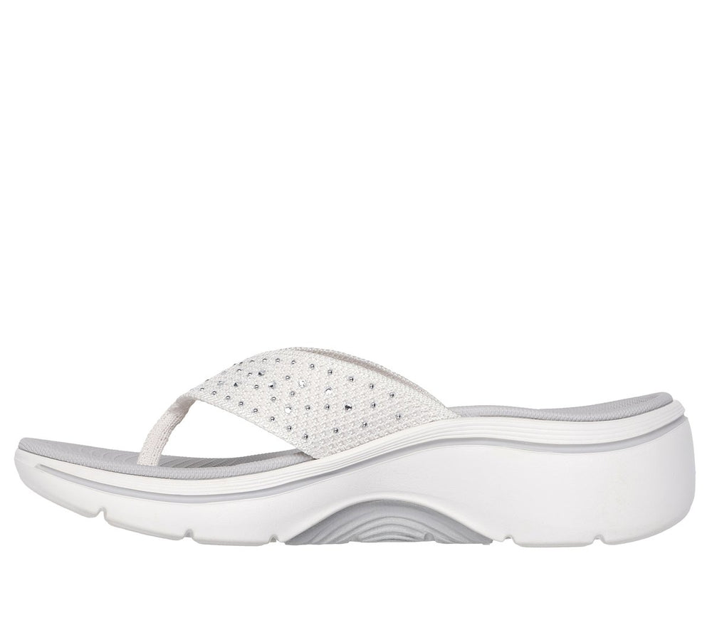 Skechers GO WALK Arch Fit 2.0 Sandal - Claire