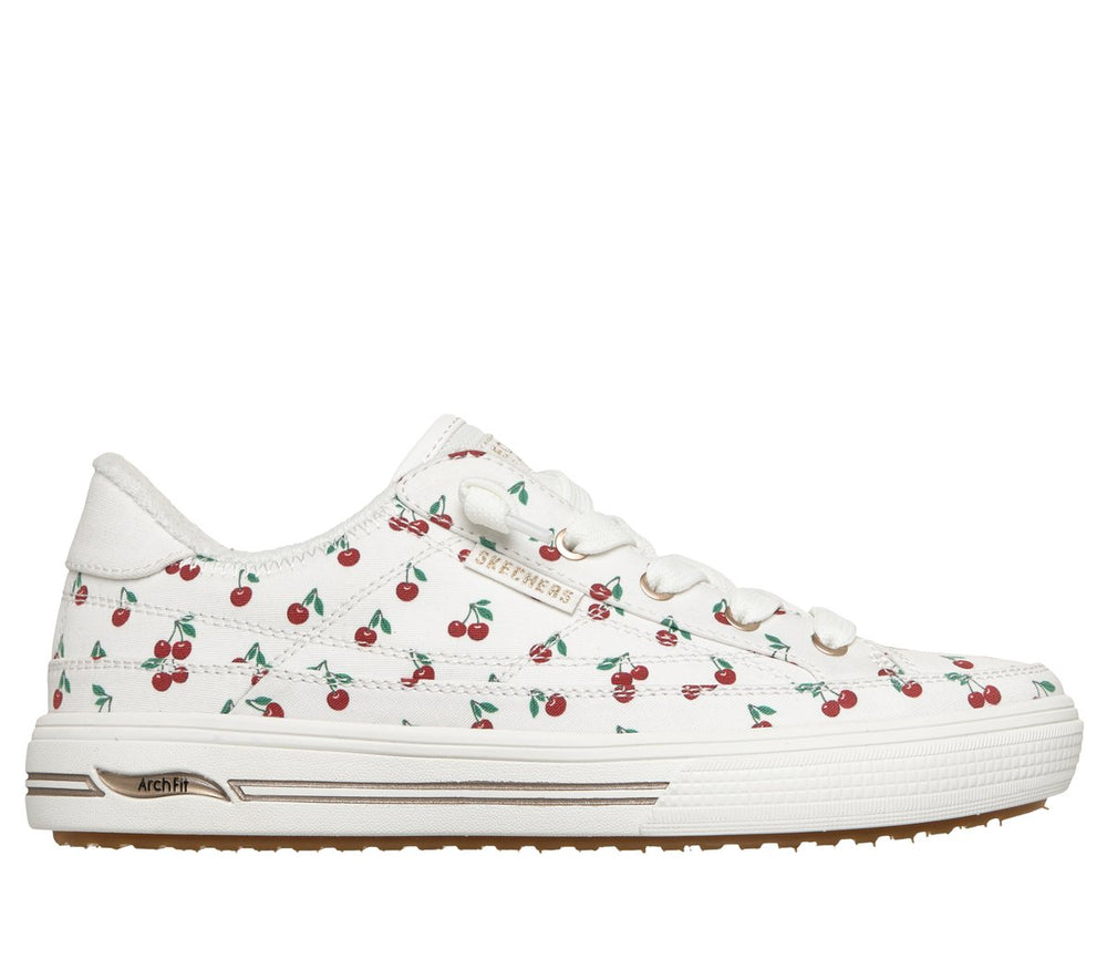 WHITE / RED,6.0,Medium