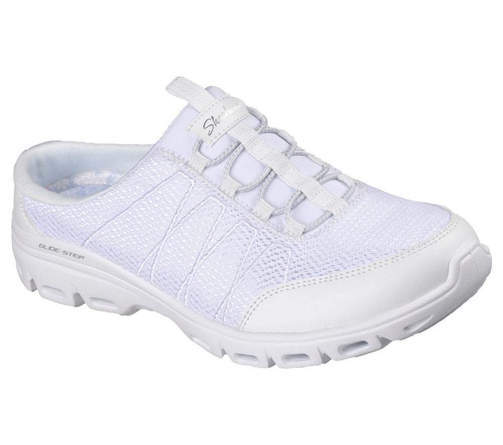Skechers Relaxed Fit: Glide-Step Comfort
