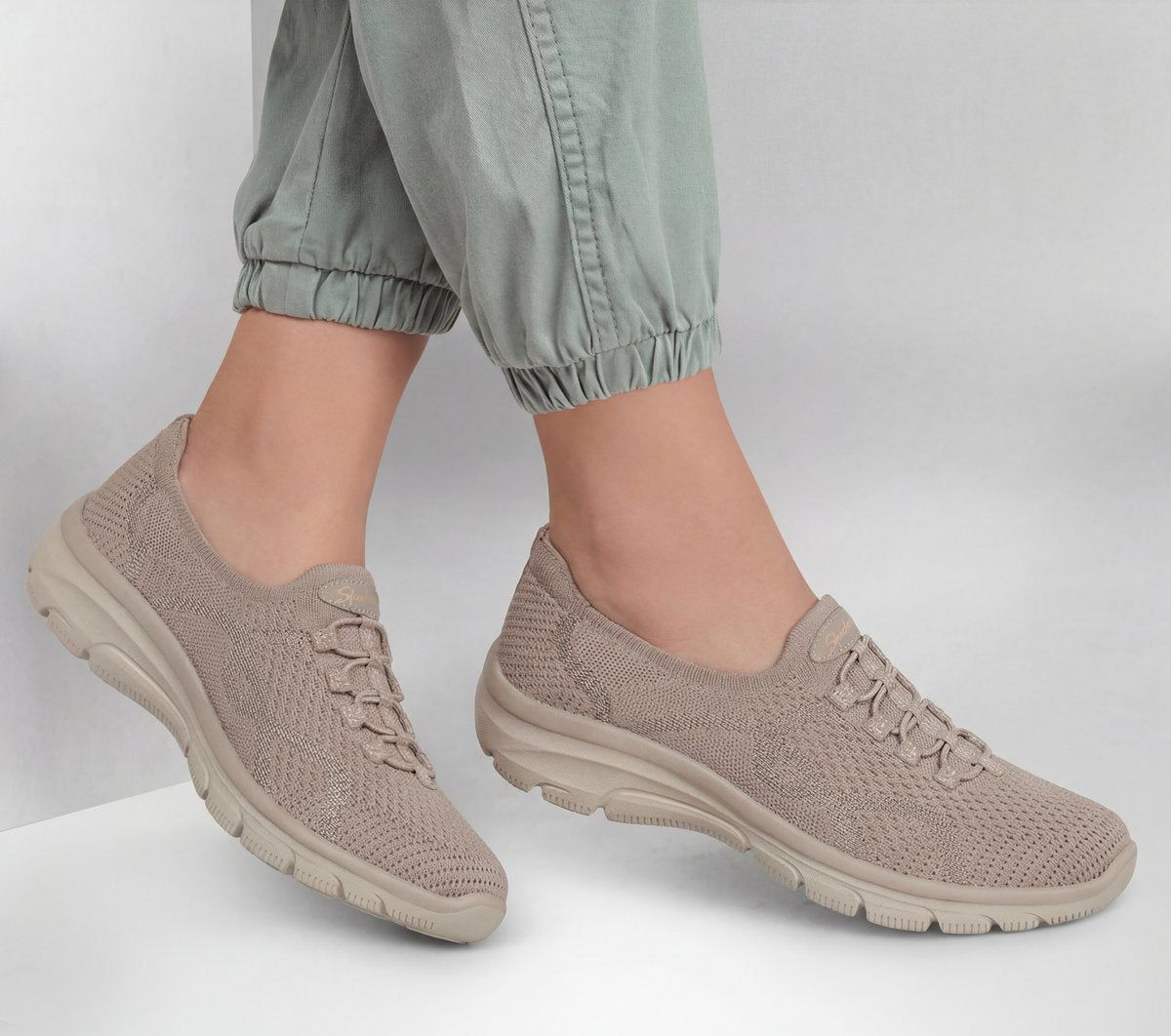 Skechers Relaxed Fit: Easy Going - Sweet Streak